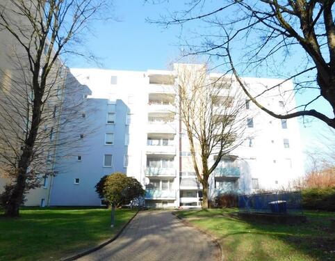 Foto - Frisch renovierte 3-Zi.-Whg. mit neuem Bad und neuem Boden