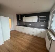 Wunderschöne helle und renovierte Wohnung zu vermieten - Eiterfeld