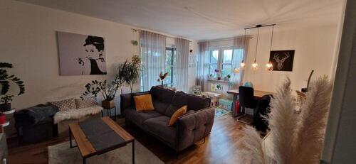 Foto - Hochwertig kernsanierte 2-Zimmer-ETW inkl. Garage und Küche