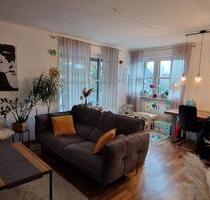 Hochwertig kernsanierte 2-Zimmer-ETW inkl. Garage und Küche - Augsburg Haunstetten-Siebenbrunn