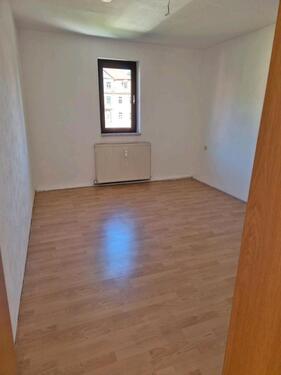 Foto - Benshausen 4 RW mit Balkon - 450,00 EUR Kaltmiete,