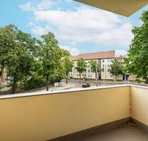 Buckau I sonniger Balkon I Einbauküche I Tageslichtbad mit Wanne - Magdeburg