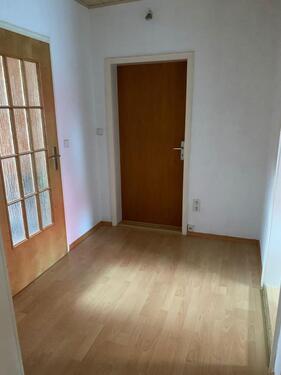 Foto - Anfragestopp: Helle 3-Zimmer Wohnung in SchwarzenbachSaale