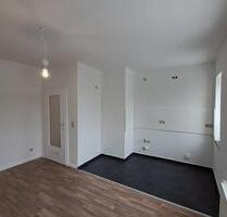 Anfragen NUR per E-Mail. Top geschnittene 2-Zimmer Wohnung ( Wohnküche und zwei Schlafzimmer) im 1-OG nahe Schulzentrum Geschwister Scholl. - Bremerhaven Mitte