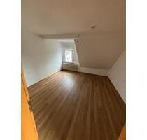 2 Zimmer Dachgeschoss Remagen - 600,00&nbsp;EUR Kaltmiete, ca.&nbsp; 50,00&nbsp;m&sup2; in Sinzig (PLZ: 53489)