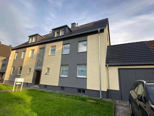 Foto - Charmante 3-Zimmer-Wohnung im modernisierten 6-Familienhaus