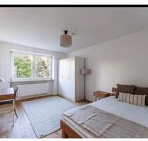 WG Zimmer zu mieten - 800,00&nbsp;EUR Kaltmiete, ca.&nbsp; 75,00&nbsp;m&sup2; in München (PLZ: 81475) Thalkirchen-Obersendling-Forstenried-Fürstenried-S