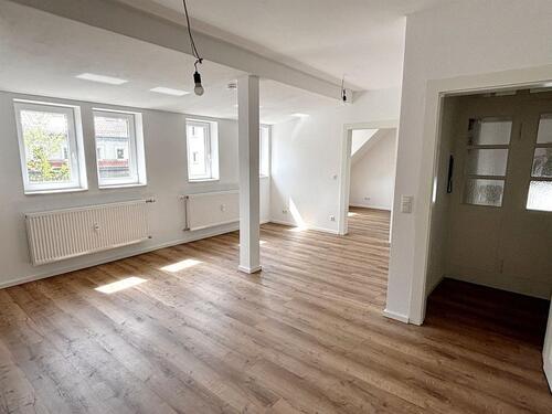 Foto - Einziehen und wohlfühlen: Helle 3-Zimmer-Wohnung für 1–2 Personen in stadtnaher Lage