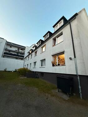 Foto - Aussenstellplatz zentr. in Eidelstedt Parkplatz Stellplatz Garage