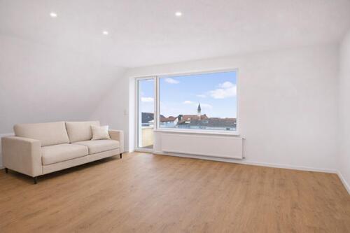 Foto - Erstbezug nach Komplettsanierung – Helle 2 Zimmer-Wohnung