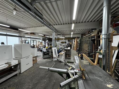 Foto - Moderne Schreinerei-Werkstatt mit Rampe und Top Ausstattung in Riegel am Kaiserstuhl
