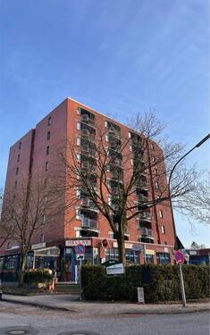 Foto - PKW-Außenstellplatz direkt am U-Bahnhof Garstedt (Lütjenmoor 44)