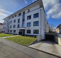 Zweizimmerwohnung mit großer Dachterrasse , EBK, Aufzug, TG-Stellplatz in Mainz-Kastel - Wiesbaden