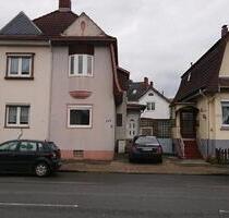 Gepflegte Doppelhaushälfte in Wilhelmshaven-Neuengroden mit Garten, Keller und Stellplatz