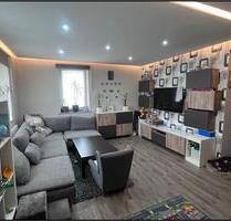 Renovierte Doppelhaushälfte - 180.000,00 EUR Kaufpreis, in Rödental (PLZ: 96472)