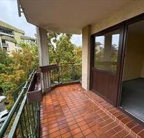 (Frisch sanierte) Traumwohnung! 4-Zimmer-Wohnung mit Balkon und 