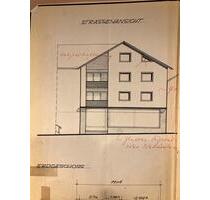 Mehrparteienhaus mit Ladengeschäft und vier Wohneinheiten - Zachenberg