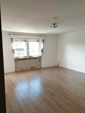 Foto - 4- Zimmer Wohnung - 1.350,00&nbsp;EUR Kaltmiete, ca.&nbsp; 90,00&nbsp;m&sup2;