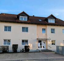 ***Schöne 3-Zimmer-DG-Whg. ca.65qm mit Stellplatz - Eckental