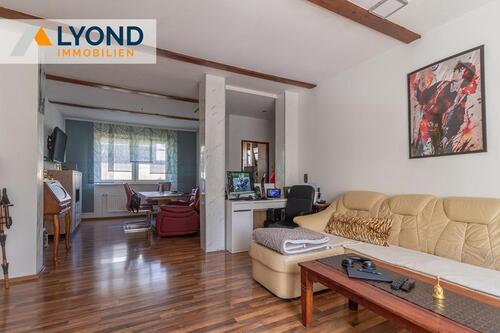 Foto - Stilvolle 2-Zimmer-Wohnung mit offenem Wohnbereich und Stellplatz – Ideal für Paare oder Singles!