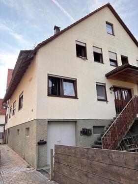 Foto - Charmantes und attraktives Haus mit Scheune und großem Grundstück
