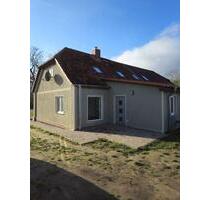 Haus zu vermieten - 1.500,00&nbsp;EUR Kaltmiete, ca.&nbsp; 170,00&nbsp;m&sup2; in Burow (PLZ: 17089)
