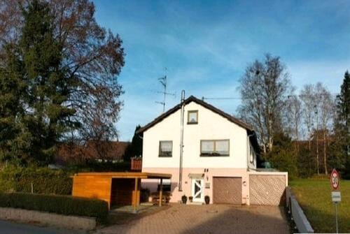 Foto - Einfamilienhaus mit Einliegerwohnung