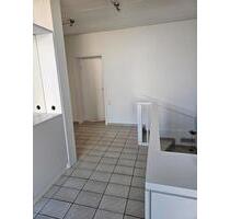 Super schöne 4 Zimmer Wohnung - 1.300,00 EUR Kaltmiete, in Schwabach (PLZ: 91126)