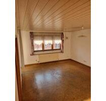 NEU Helle 4 Zimmer Wohnung mit Balkon und Aufzug in Gemmingen