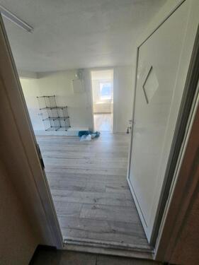 Foto - Wohnung Teilmöbliert 70 m² frisch renoviert