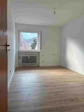 Foto - 3 Zimmer Dachgeschoßwohnung zur Miete in Wachenheim an der Weinstraße