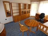 Foto - Möbliertes Zimmer mit Küche, Bad, Terrasse und separatem Eingang