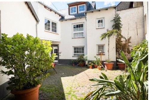 Foto - Möbliertes 5-Zimmer-Haus zur Vermietung in Thür 