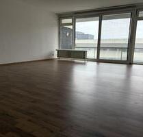 großzügige 2-Zimmer-Wohnung mit EBK, Balkon & Aufzug – barrierefreier Zugang - Hannover Linden-Limmer