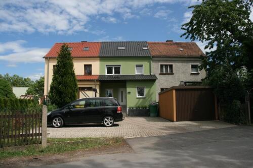 Foto - kleine 1 Raum WE im DG mit Stellplatz Nähe Camsdorfer Ufer