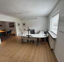 Bürohaus ca. 100 m2, 6 Räume Büro - Husum