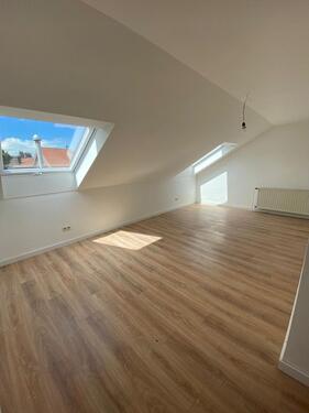Foto - Helle 2 Zimmer Dachgeschosswohnung mit viel Platz & Homeoffice Mö