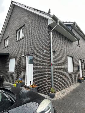 Foto - Doppelhaus Hälfte - 1.450,00&nbsp;EUR Kaltmiete, ca.&nbsp; 120,00&nbsp;m&sup2;