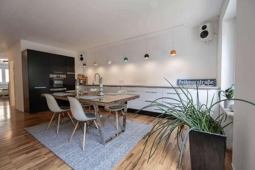 Foto - Lehel - möblierte großzügige Terrassenwohnung, offener Grundriss