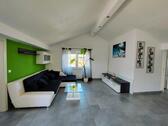 Foto - Dachgeschosswohnung, 3-Parteien-Haus in Hähnlein, Feldrandlage