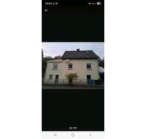 Biete Haus zum Verkauf an. - 160.000,00&nbsp;EUR Kaufpreis, ca.&nbsp; 115,00&nbsp;m&sup2; in Dillenburg (PLZ: 35686) Donsbach