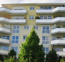 Sehr schöne helle 4-Zimmer-Wohnung mit großem Süd-Balkon - Filderstadt