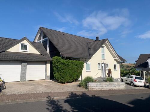 Foto - 12 Zimmer Einfamilienhaus in Bessenbach