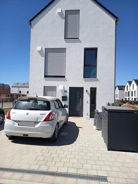 Foto - Neues, energieeffizientes Einfamilienhaus mit EBK und Garten