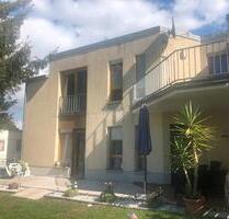 Sehr schöne 3 Zimmerwohnung EG mit Terrasse und Zugang zum Garten - Zahna-Elster