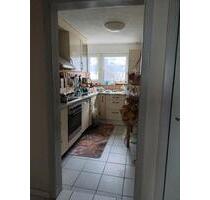 Schöne 4 ZimmerWohnung inklusive Garten, Balkon,Stellplatz - Tübingen