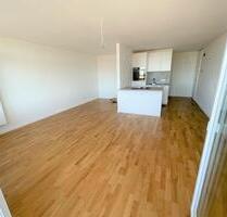 PERFEKT SANIERT FREI PENTHOUSE SCHWABING PROV.-FREI - München Am Riesenfeld