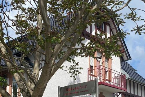 Foto - Moderner Schreibtischplatz im Kulturdenkmal in Bensheim-Auerbach, flexibel