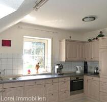 DG-Wohnung mit Wanne, Dusche u. EBK in ruhiger Ortsrandlage - Hünfeld