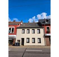 Großzügiges 1–2 Familienhaus in zentraler Lage von Ottweiler - Sankt Wendel